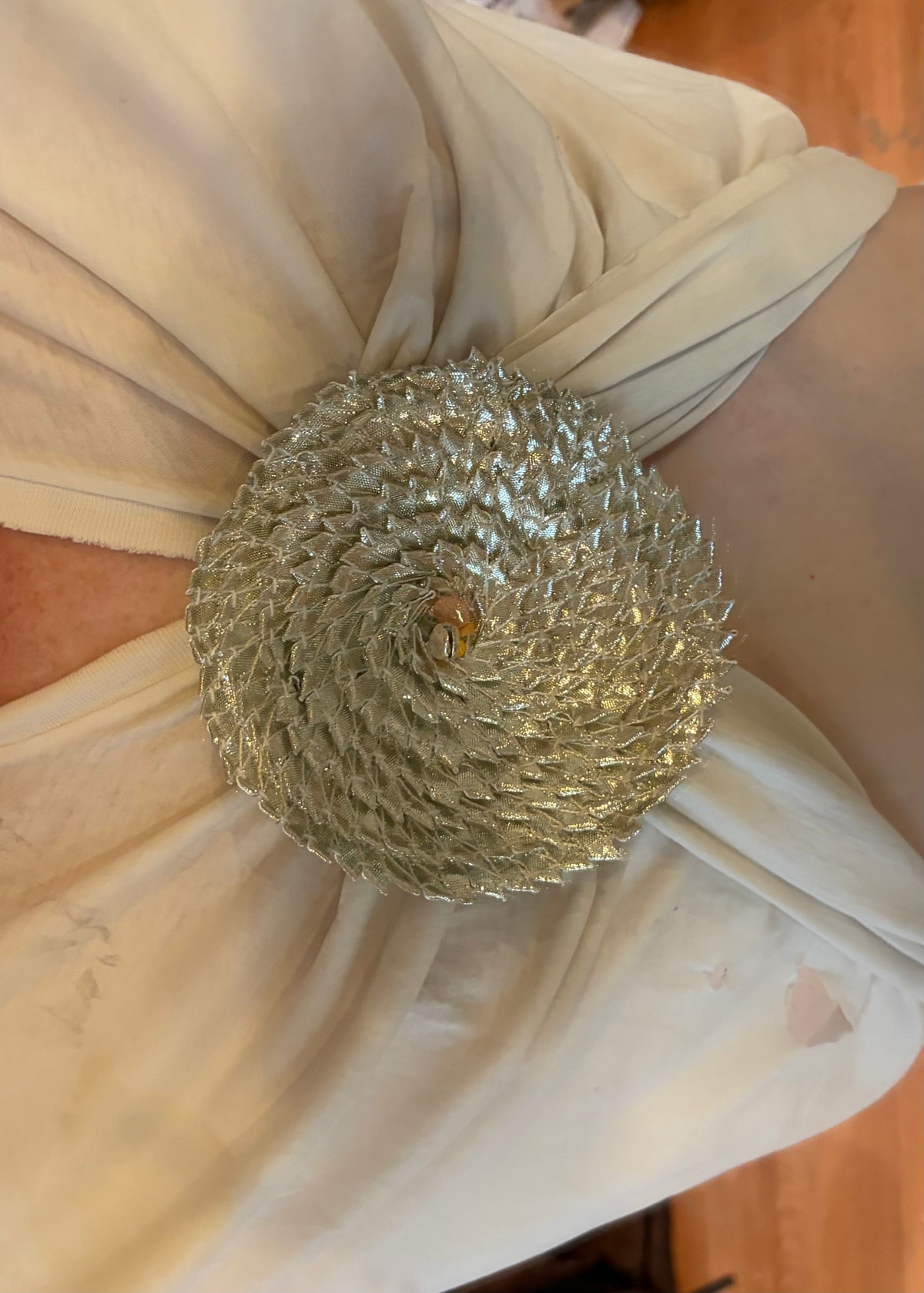 sun star brooch
