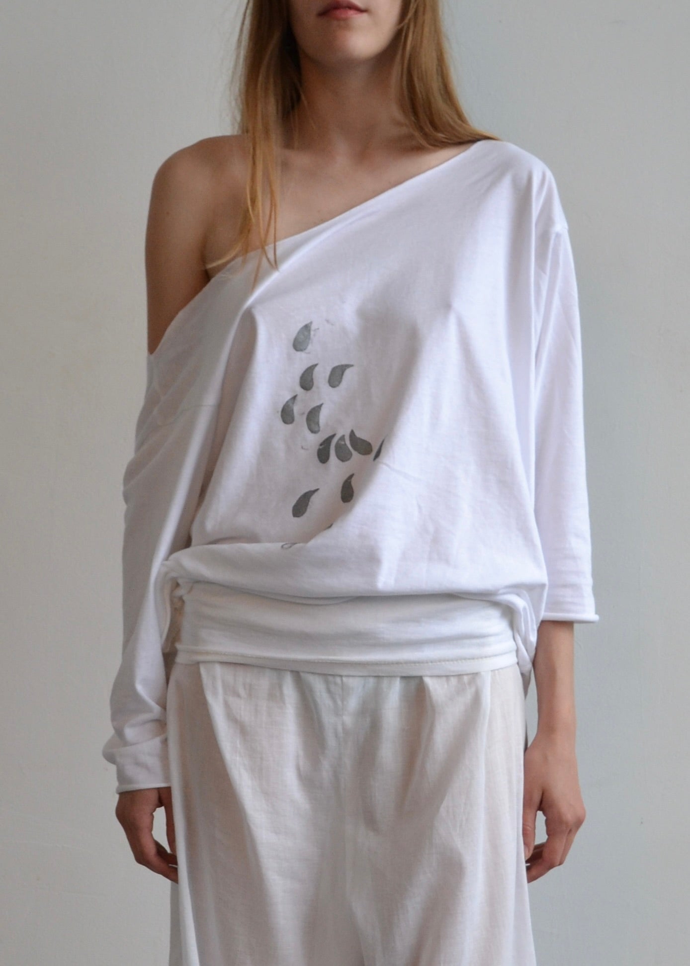 Tear Long Sleeve
